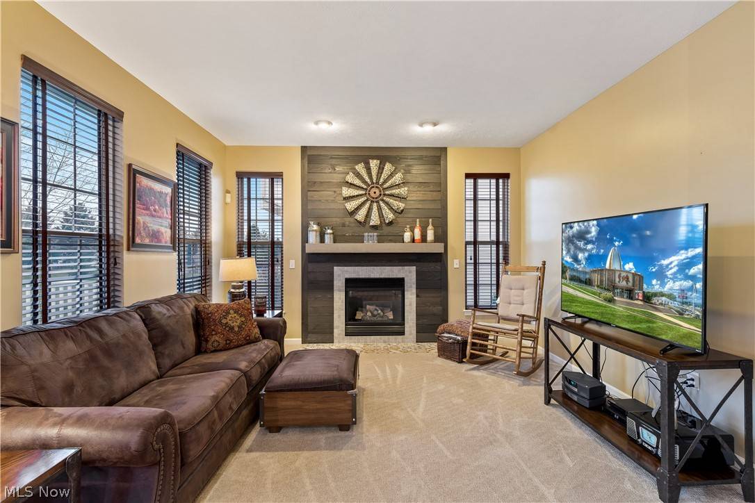 Wadsworth, OH 44281,481 Rockglen DR