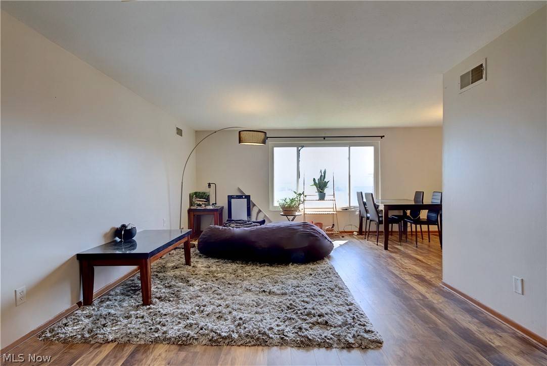 Rocky River, OH 44116,22081 River Oaks DR #B7