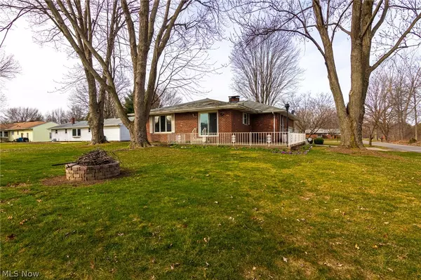 Lorain, OH 44053,5717 Basswood DR