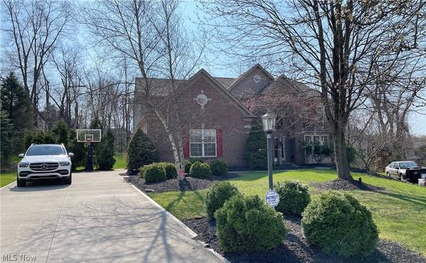 Sagamore Hills, OH 44067,314 Halifax CT