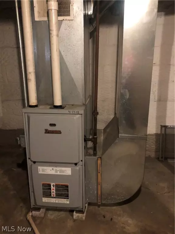 Youngstown, OH 44507,105 Hilton AVE