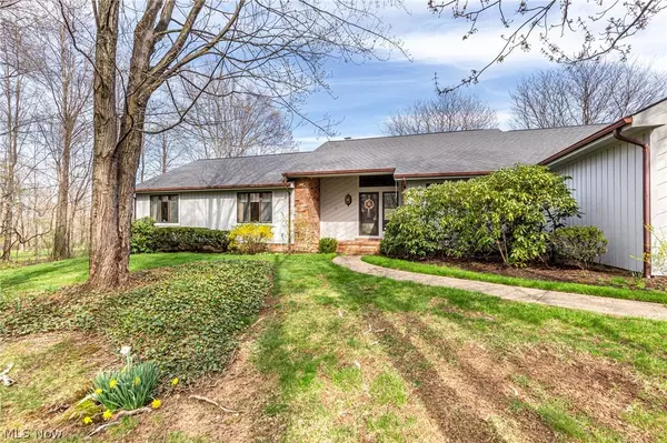 Willoughby Hills, OH 44094,2979 Sherbrooke Valley CT