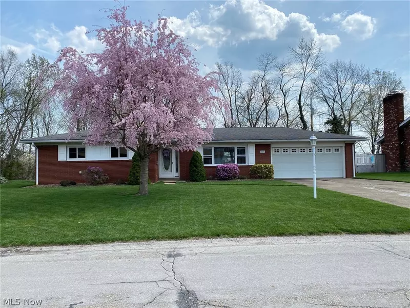 2316 Alexander MNR E, Steubenville, OH 43952