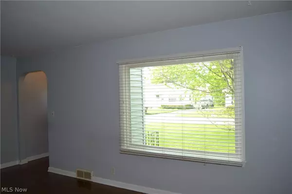 Youngstown, OH 44512,65 Romaine AVE