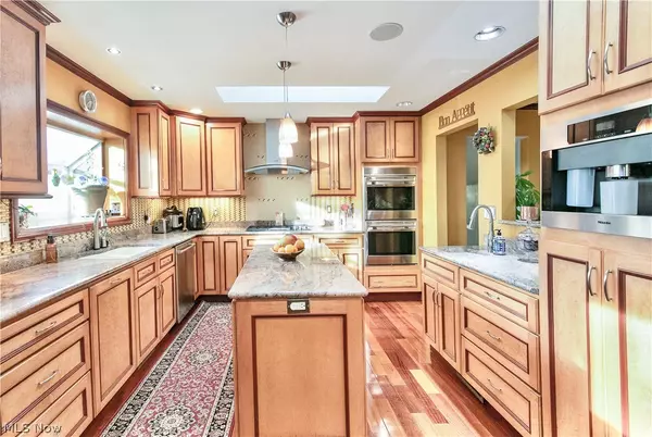 Steubenville, OH 43953,4819 White Oaks DR