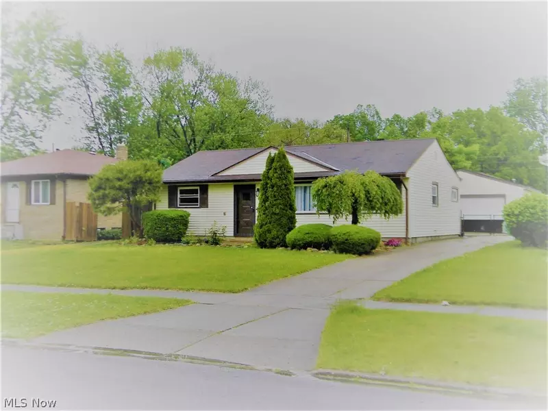 277 Thelma DR, Sheffield Lake, OH 44054