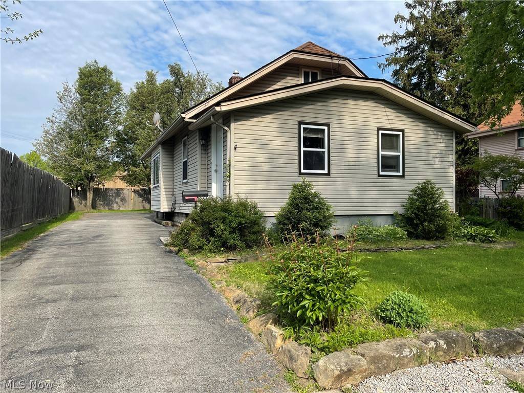 Warren, OH 44484,1266 Kenmore AVE SE