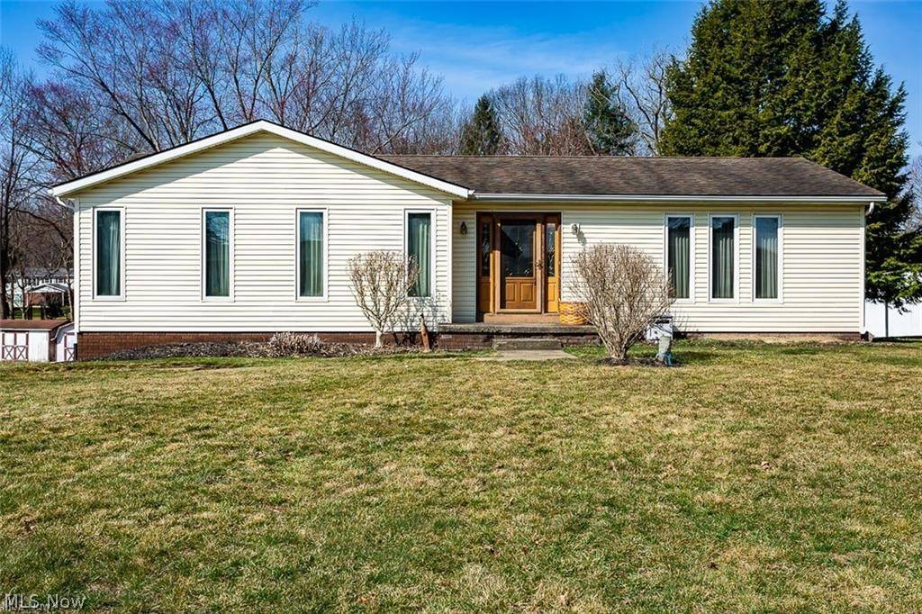 12447 Springwater AVE NW, Uniontown, OH 44685