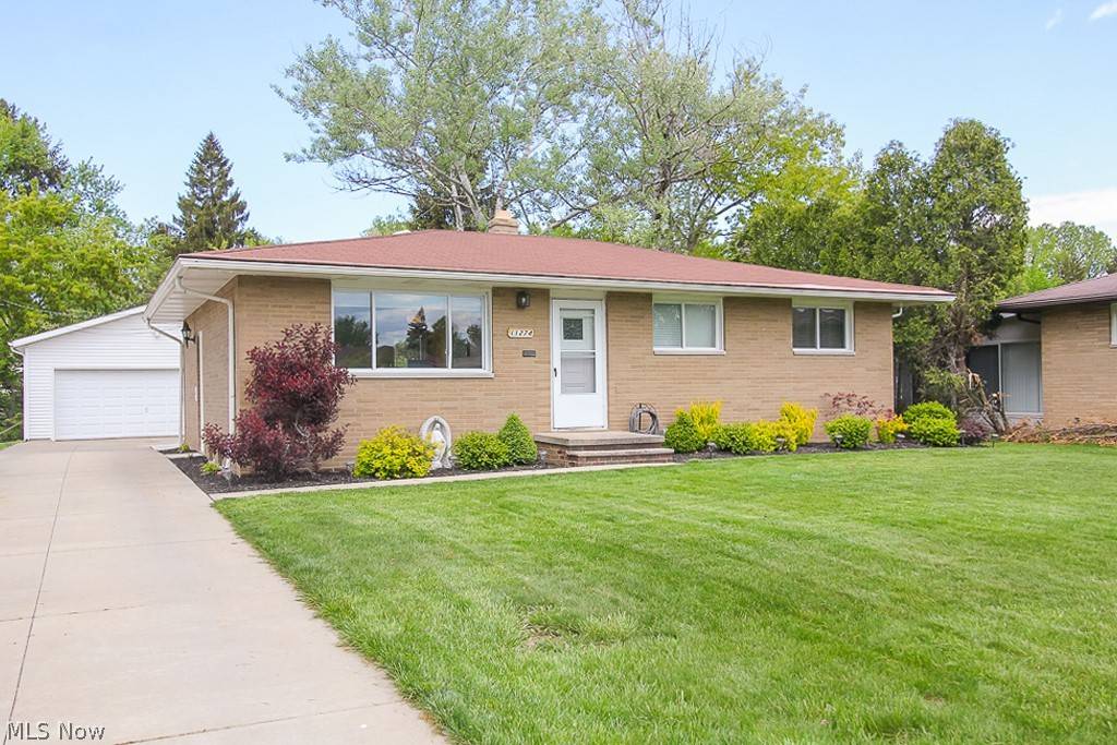 11274 Gordon DR, Parma, OH 44130