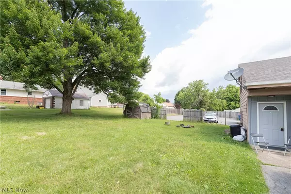 Youngstown, OH 44515,80 S Roanoke AVE