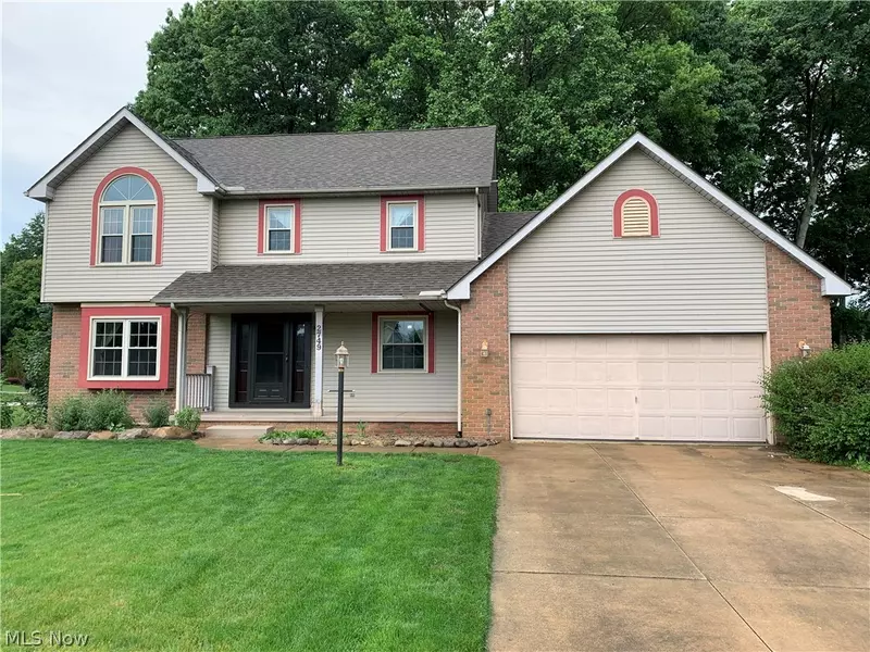 2749 Candace CT, Uniontown, OH 44685