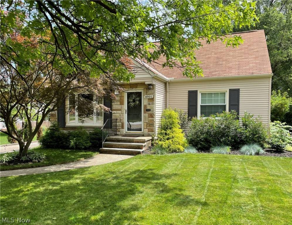 4901 W 220th ST, Fairview Park, OH 44126