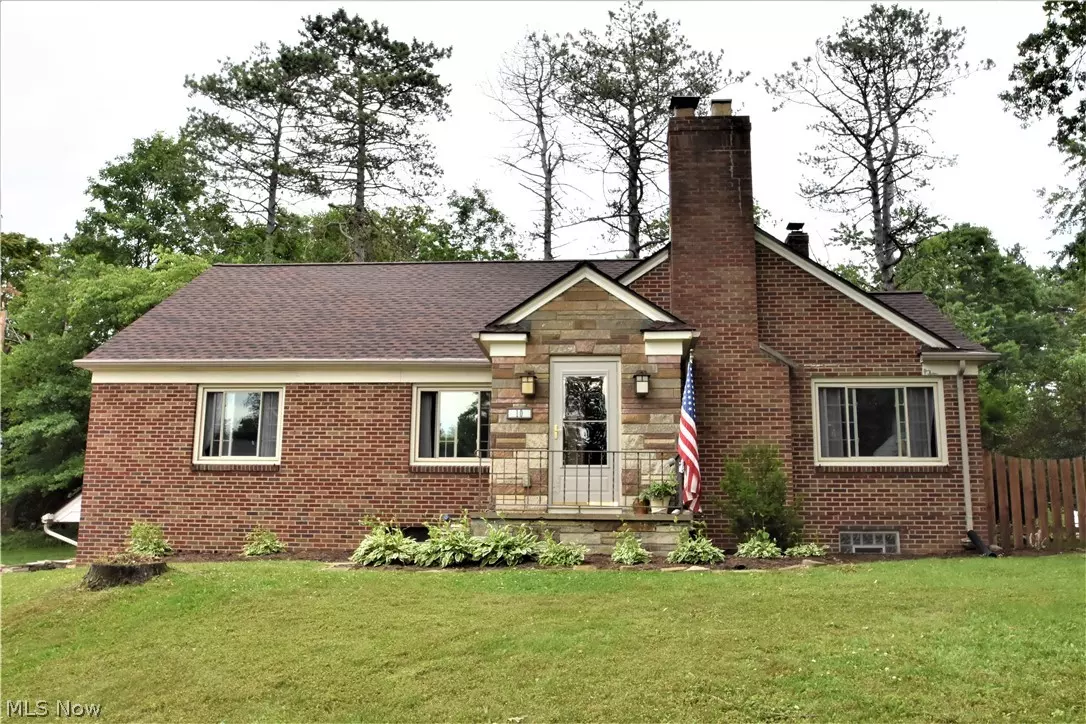 Medina, OH 44256,10 Circle DR