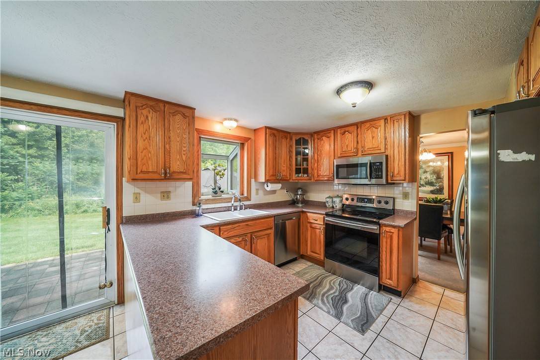 Hudson, OH 44236,5167 Topaz DR
