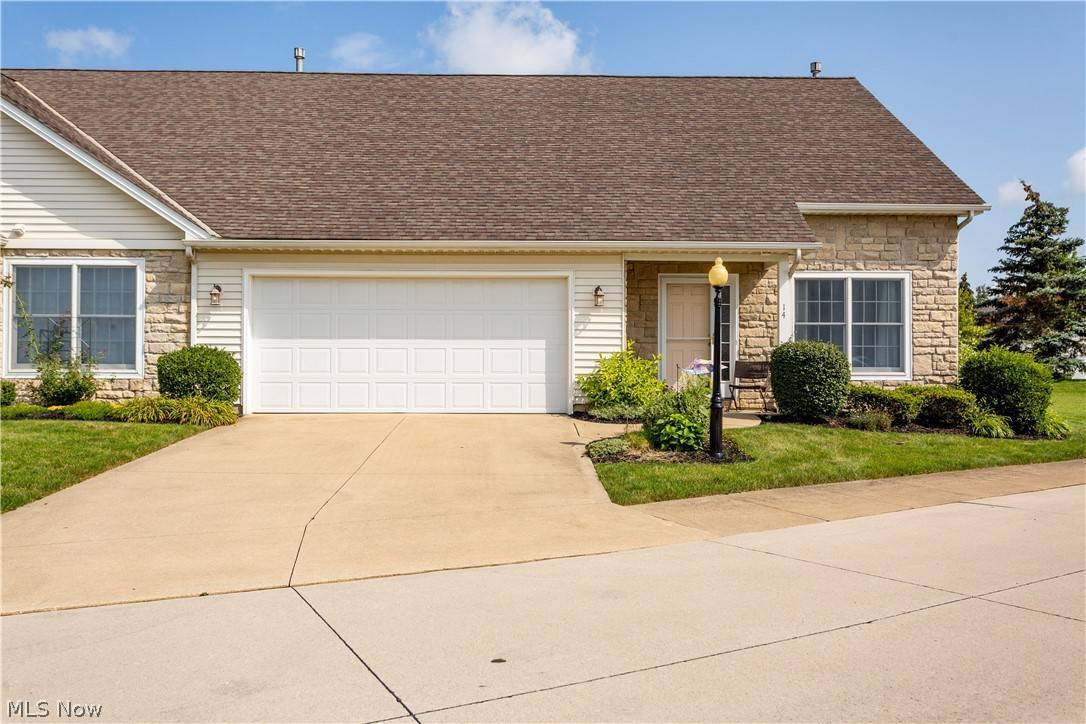 14 Canterbury CIR,  Oberlin,  OH 44074