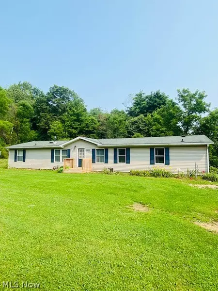 13581 Township Road 215, Big Prairie, OH 44611