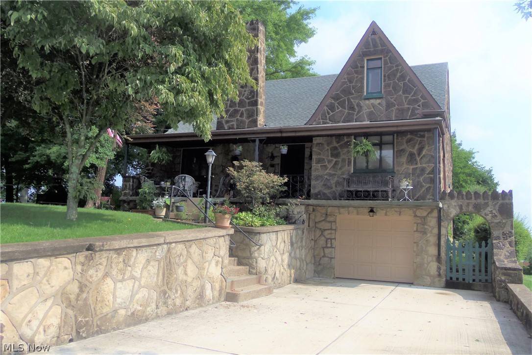 108 CREST STREET, Weirton, WV 26062
