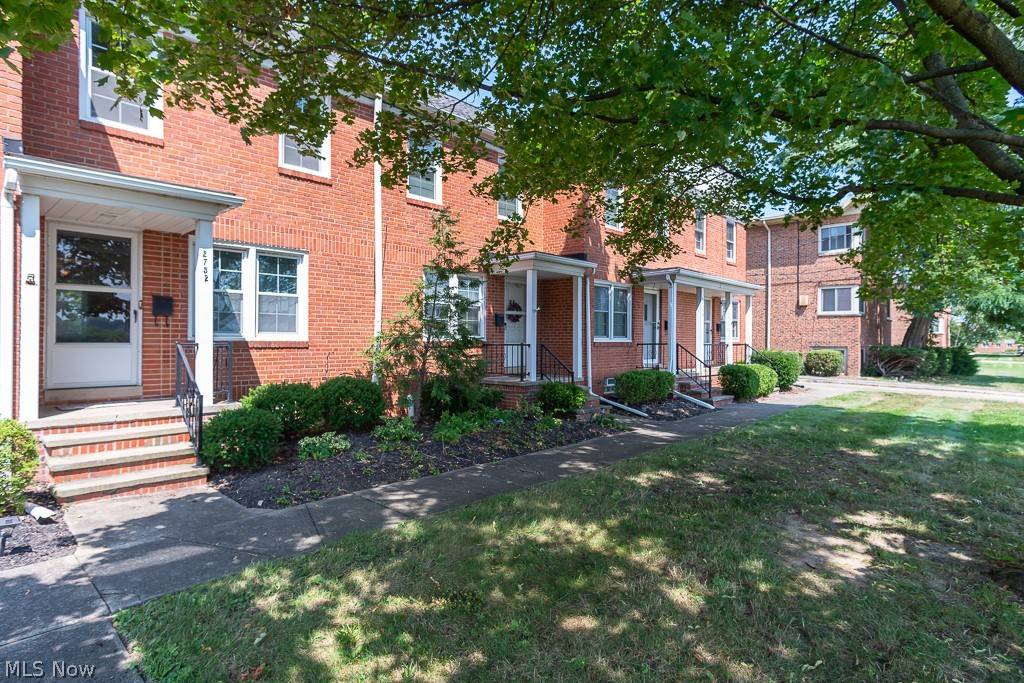 Rocky River, OH 44116,2752 Wooster RD #2752