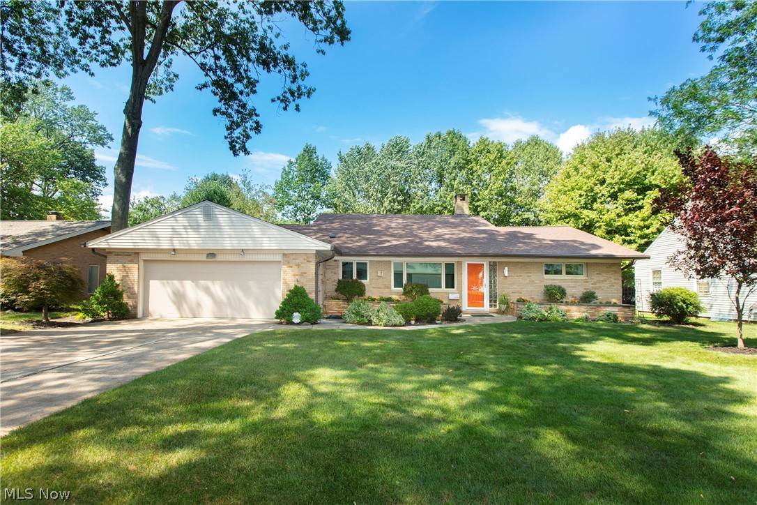 22576 Locust LN, Rocky River, OH 44116