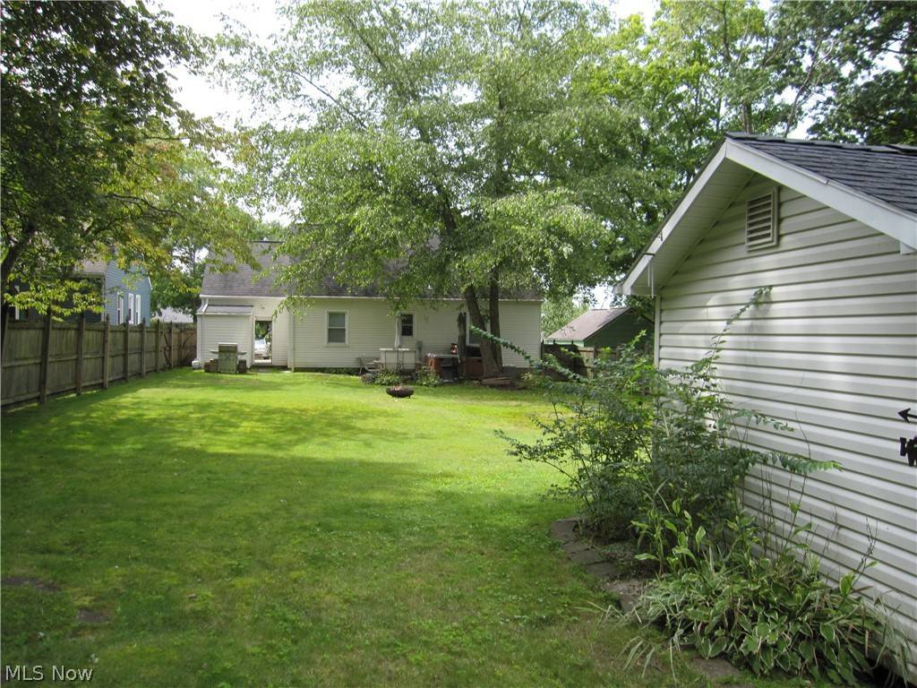 Kent, OH 44240,1527 Vine ST