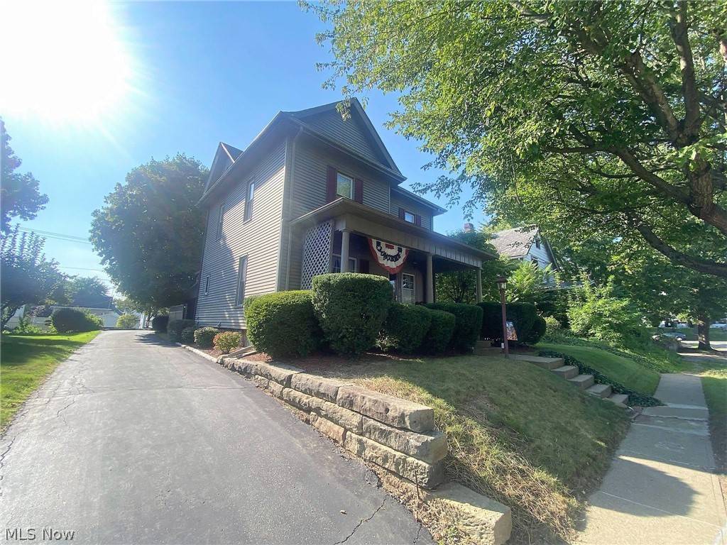 Coshocton, OH 43812,315 S 10th ST