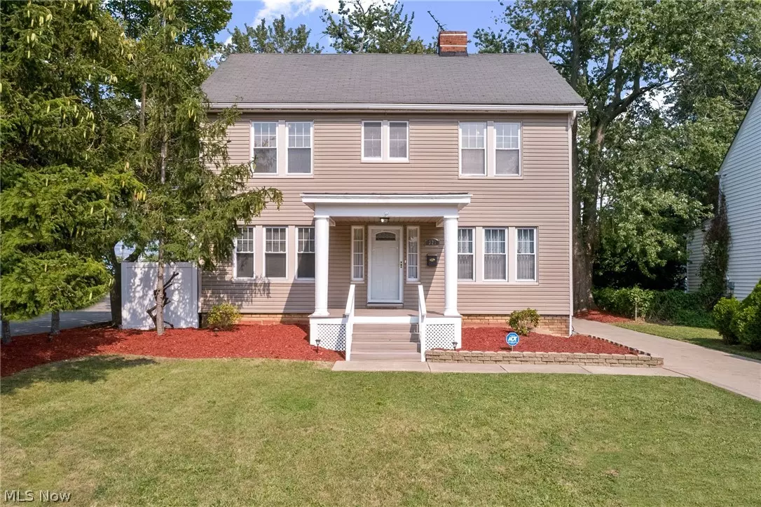 Euclid, OH 44123,221 E 218th ST