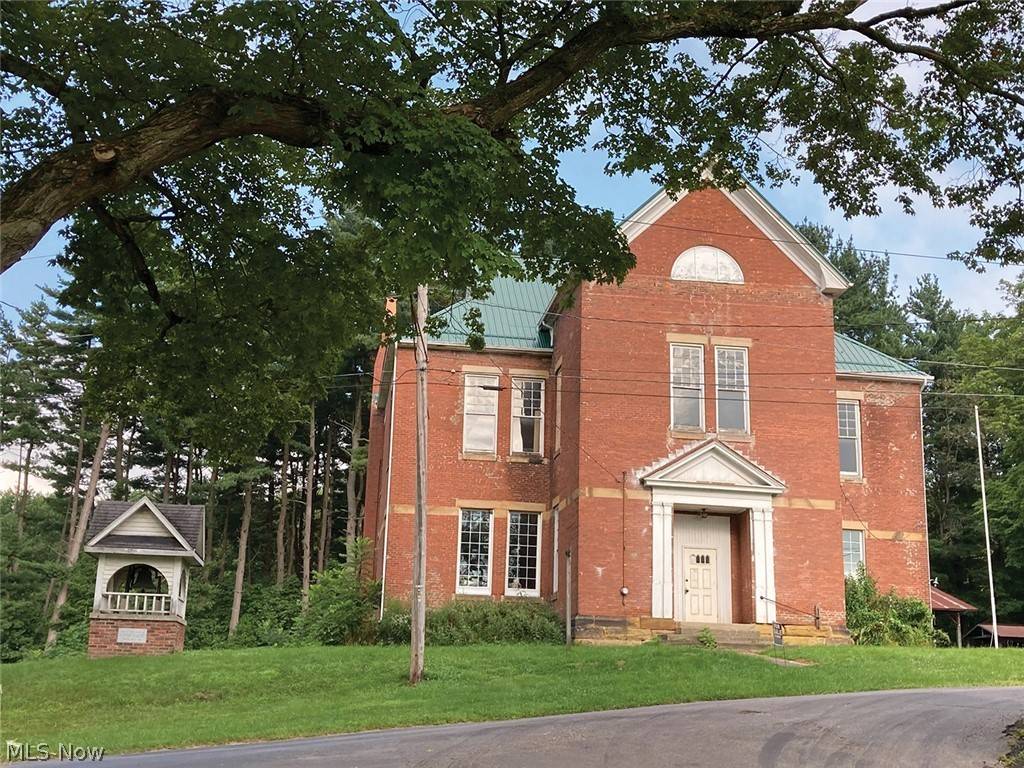 10181 2nd ST, Hanoverton, OH 44423