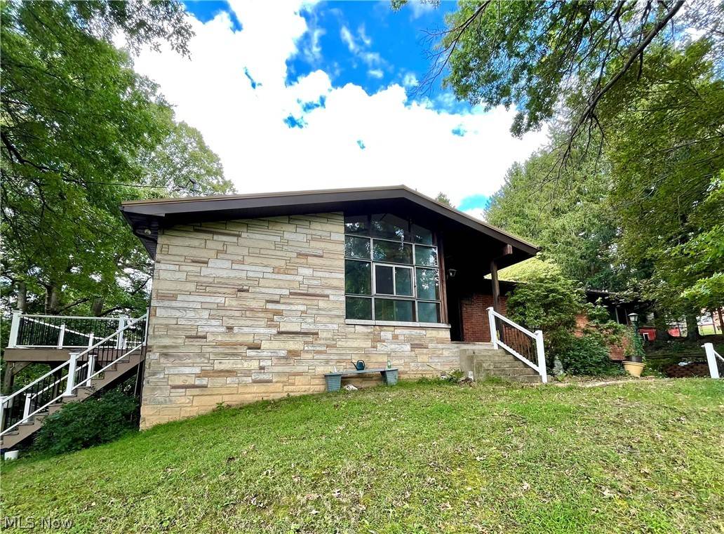 Wellsburg, WV 26070,155 Valley View DR