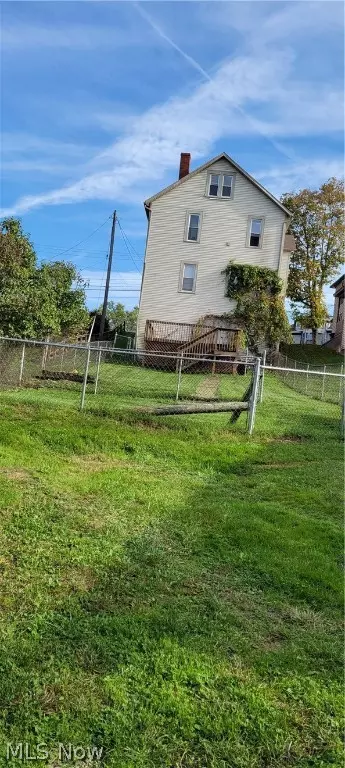 Cadiz, OH 43907,335 & 337 S Muskingum ST