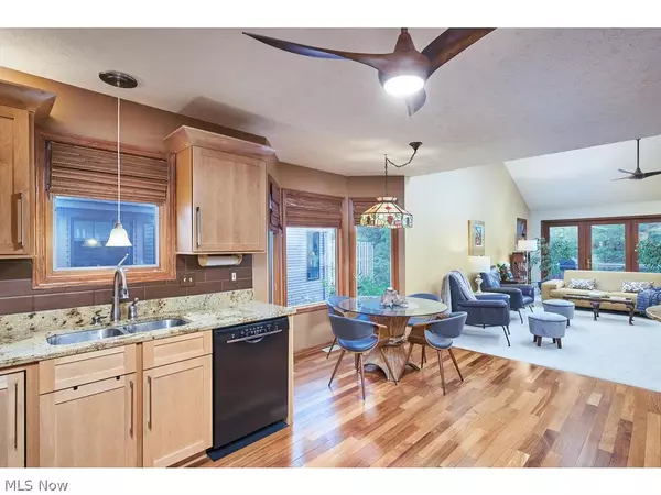 Medina, OH 44256,3935 Burgundy Bay BLVD W