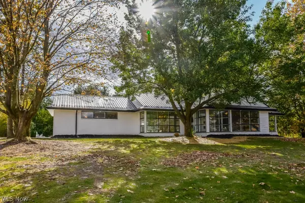 208 44th ST NW,  Canton,  OH 44709