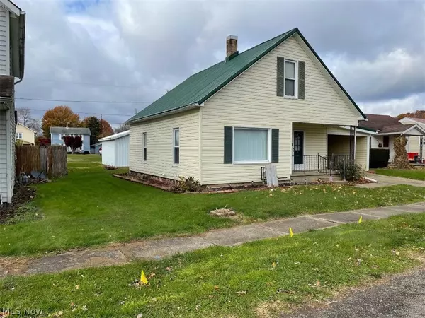 Newcomerstown, OH 43832,456 Wood AVE