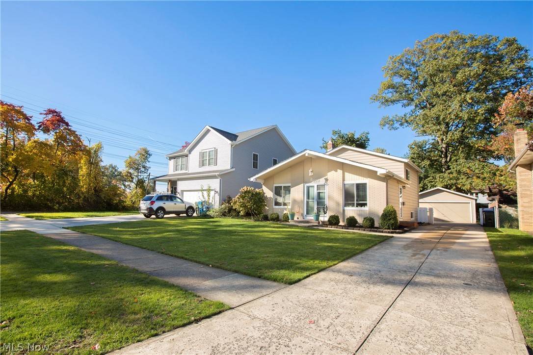 Bay Village, OH 44140,622 Huntmere DR