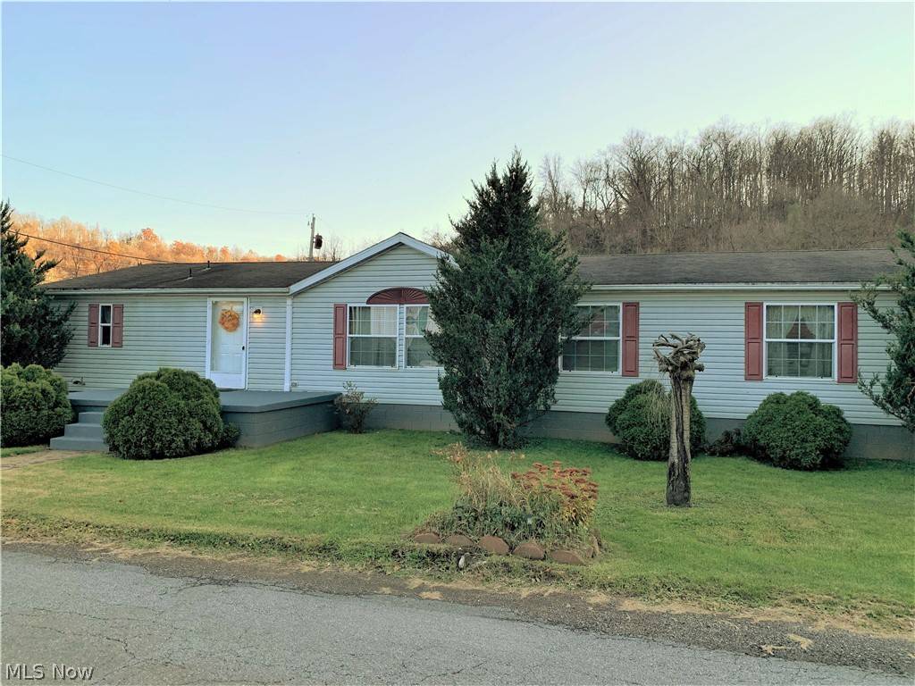 49778 Main ST, St. Clairsville, OH 43950