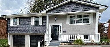 1028 Barone DR, Weirton, WV 26062