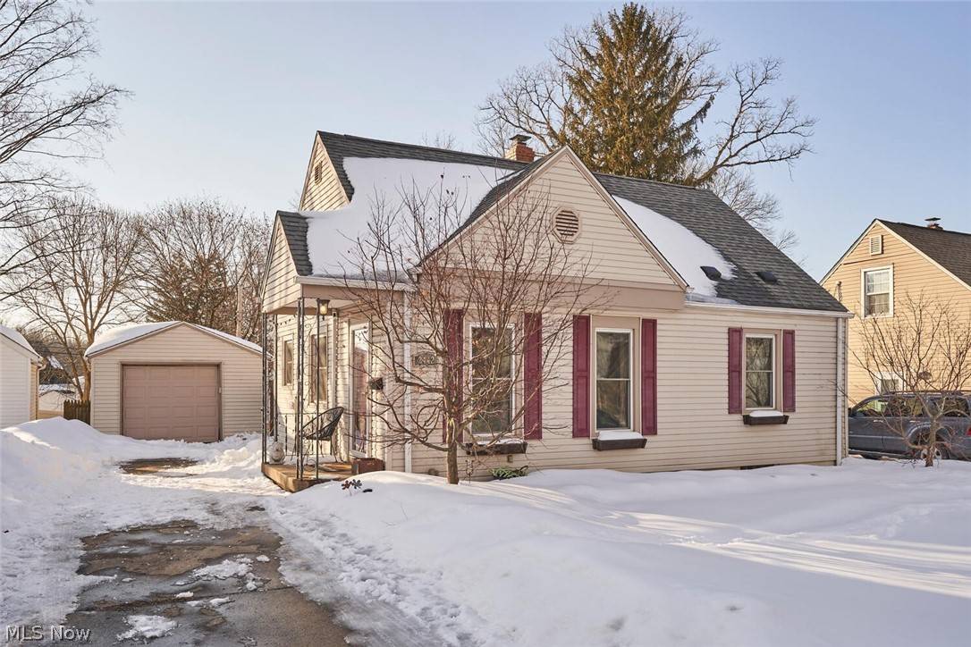 2442 25th ST, Cuyahoga Falls, OH 44223