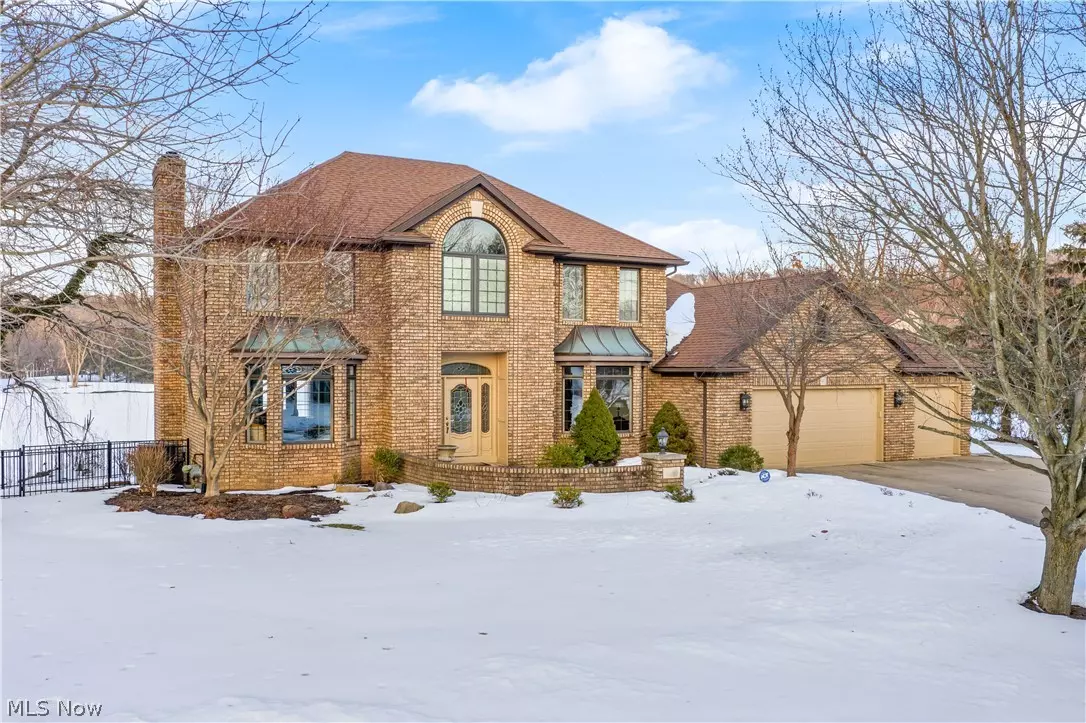 Canton, OH 44718,5026 Nobles Pond DR NW