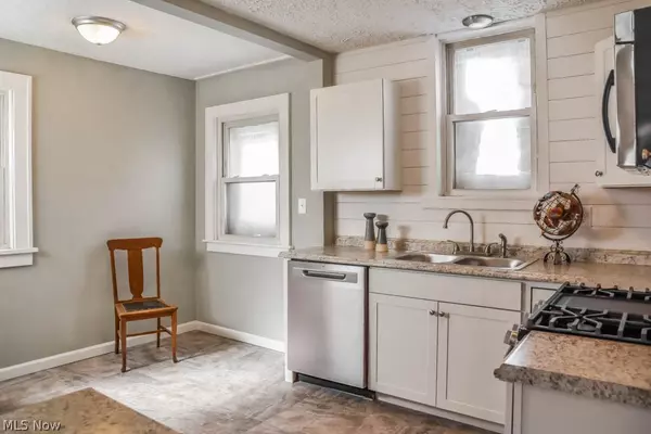 Canton, OH 44709,1403 24th ST NW