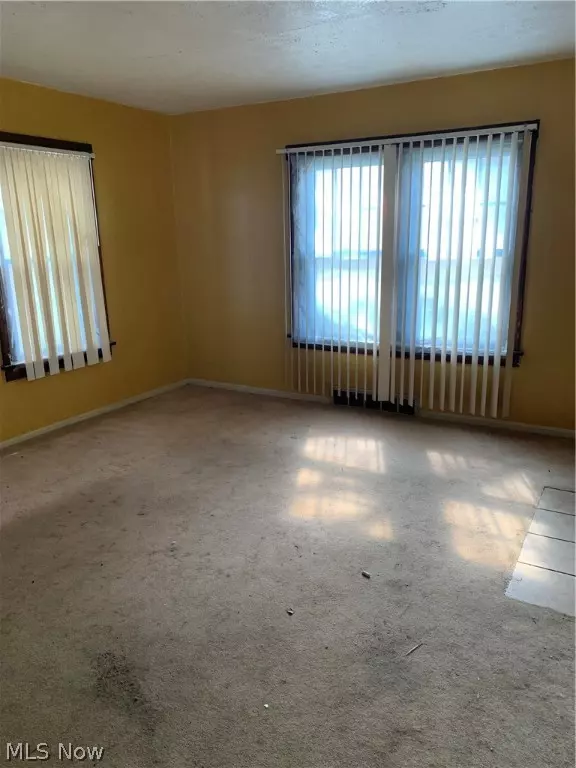 Youngstown, OH 44507,170 Hilton AVE