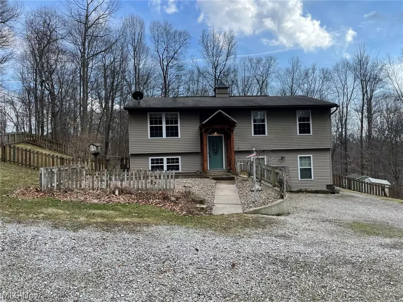 5047 County Road 51, Big Prairie, OH 44611