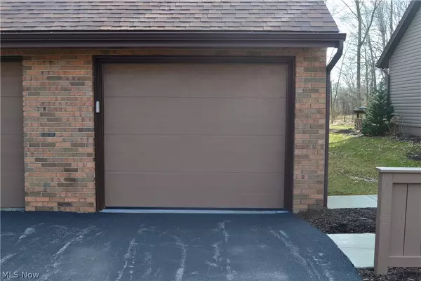 Warren, OH 44484,4460 Willow Creek DR SE