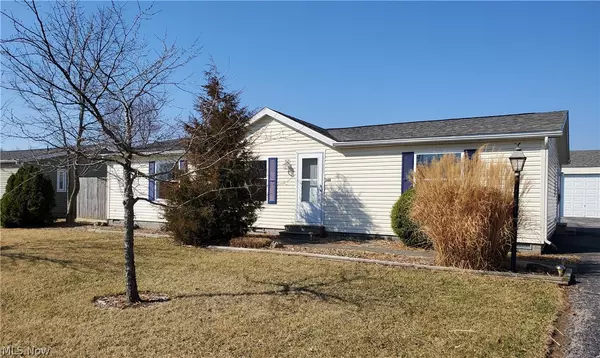 348 S Spring Crest DR, Lakeside-marblehead, OH 43440