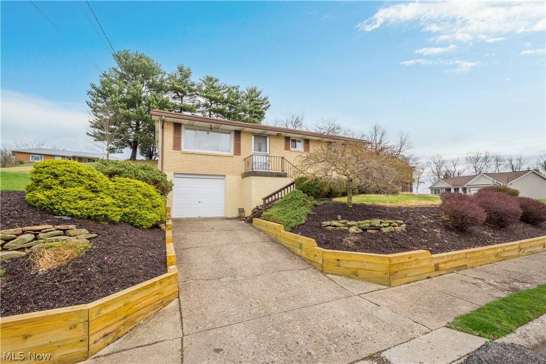 Weirton, WV 26062,19 Highview CIR