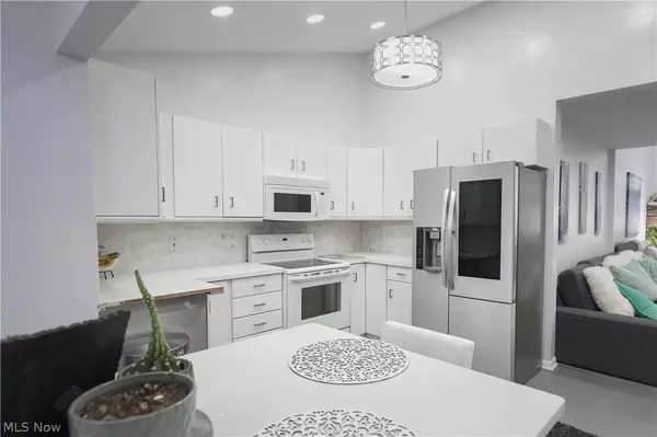 Copley, OH 44321,45 Lethbridge LN