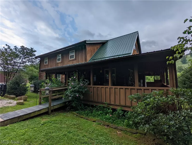 1085 Pond Run RD, Chloe, WV 25235