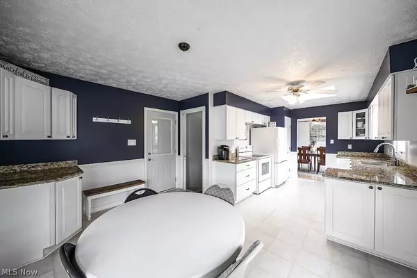 West Farmington, OH 44491,3330 County Line RD