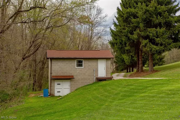 Bloomingdale, OH 43910,330 Muskett RD