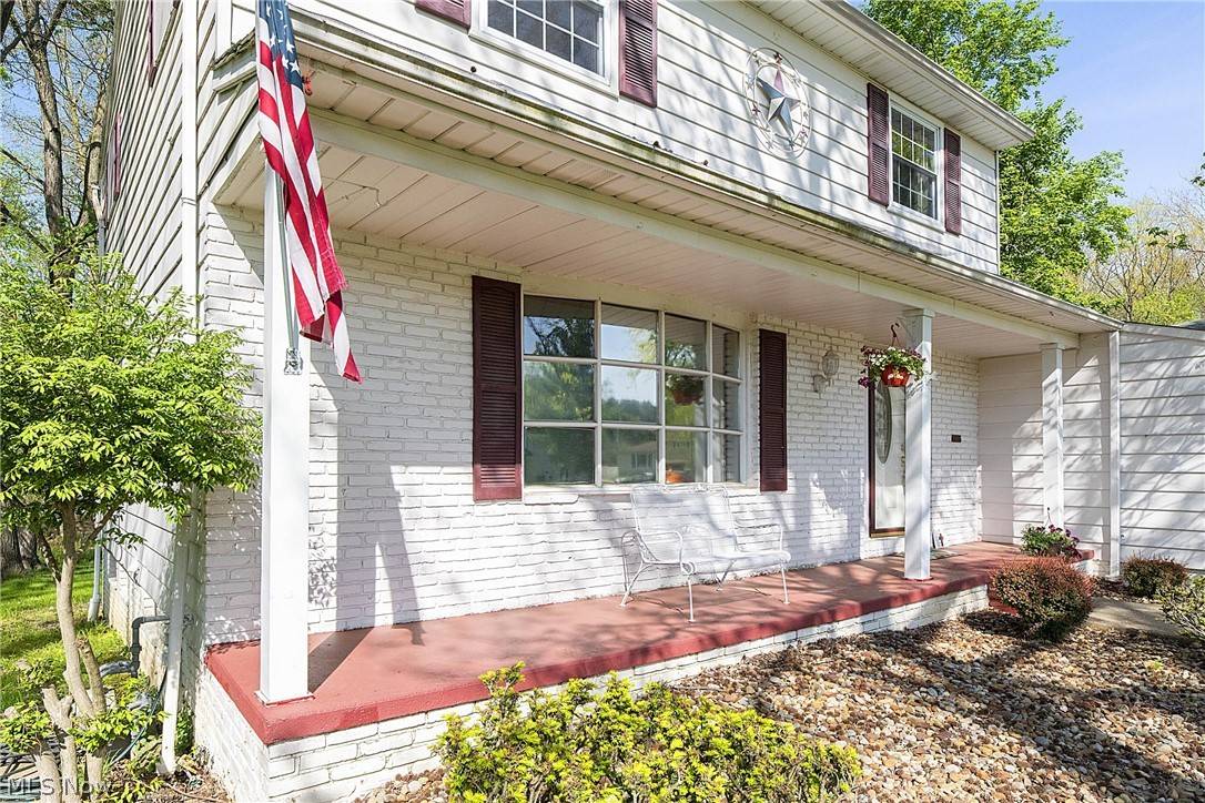 Parma, OH 44129,8132 Pinehurst DR