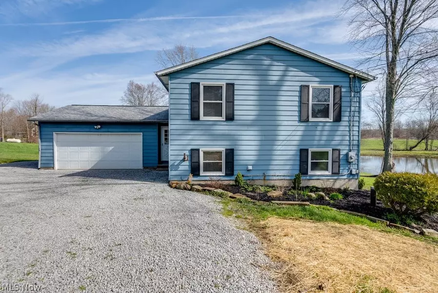 3477 Randolph RD, Mogadore, OH 44260