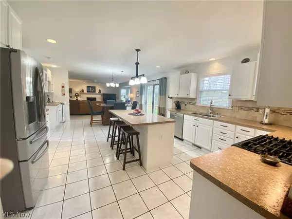 Poland, OH 44514,8533 Reserve CT